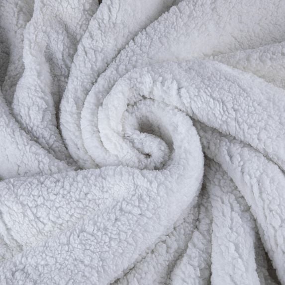 Huňatý beránek dokonale imituje ovčí rouno